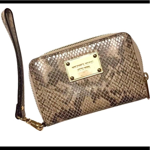 Michael Kors Handbags - Michael Kors Snakeskin Smartphone Wristlet